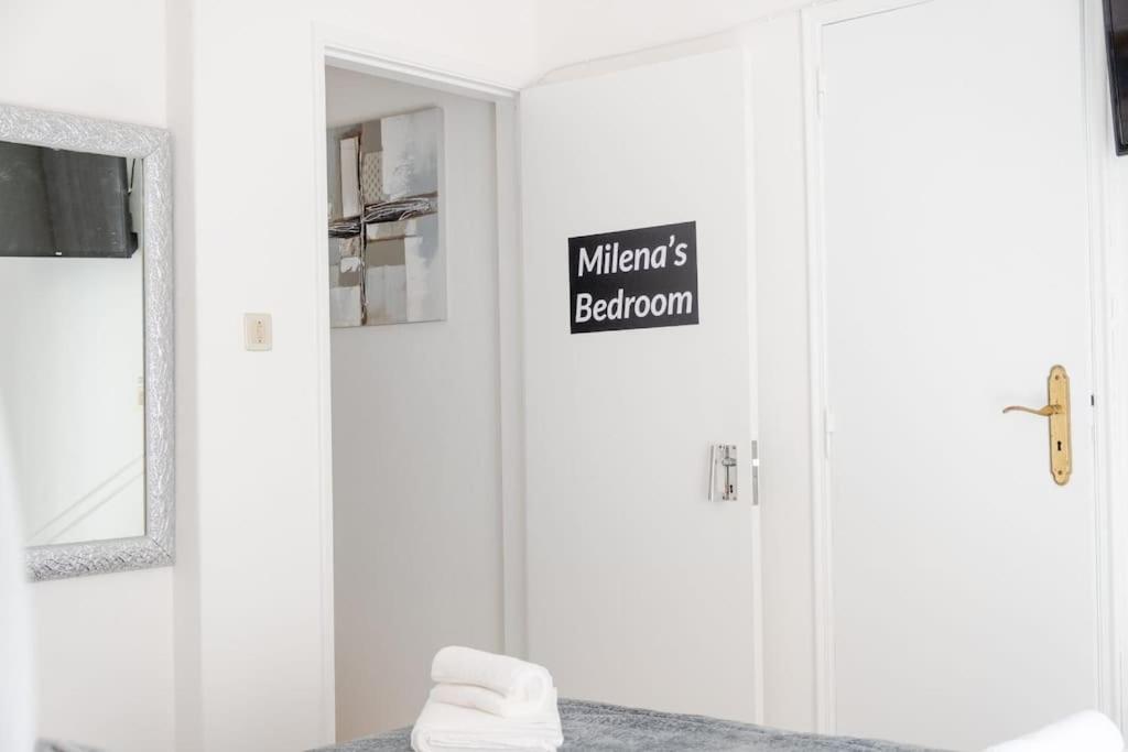 Milena'S Bedroom Назаре Екстер'єр фото